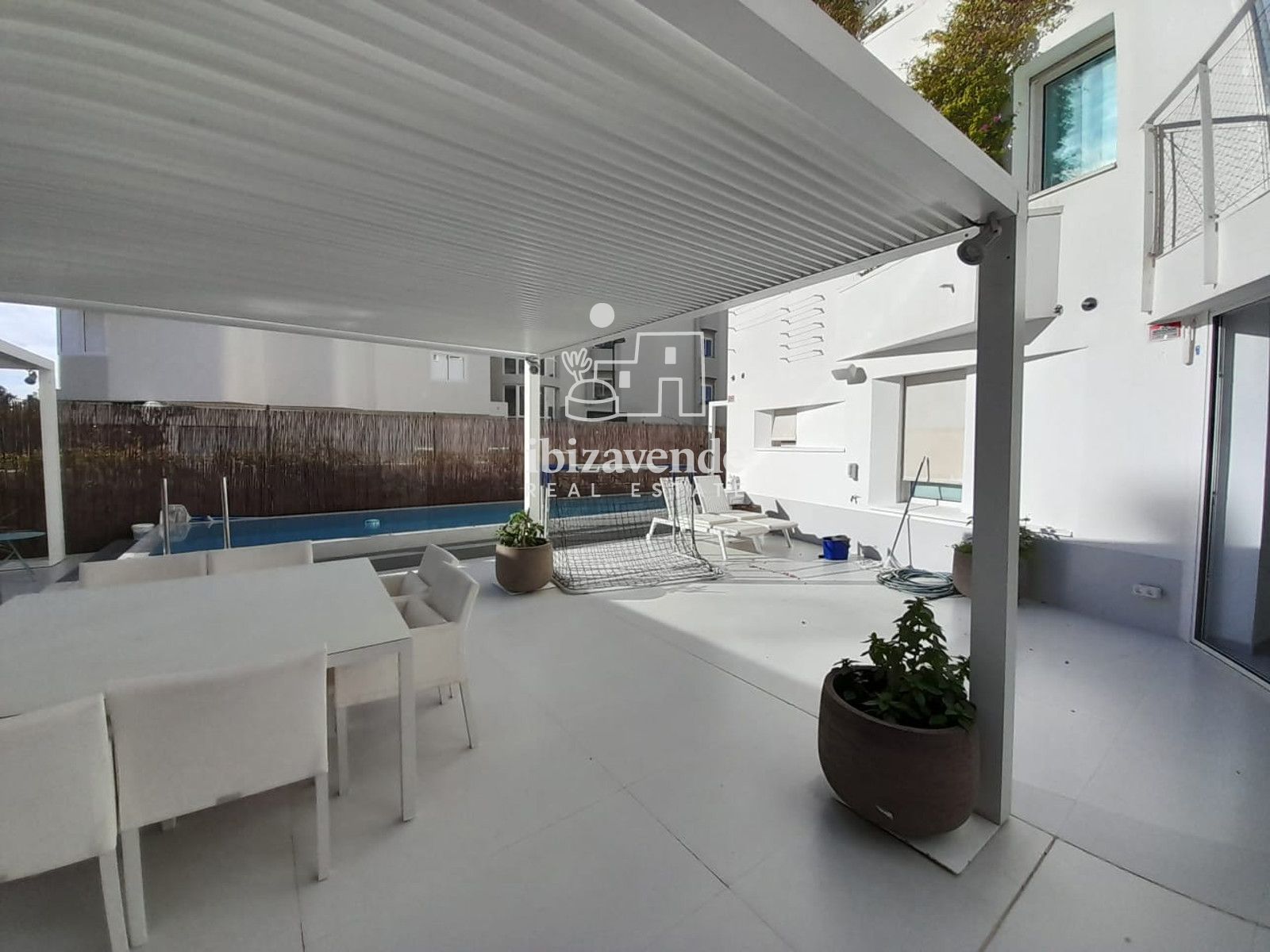 Mobilia Property Image