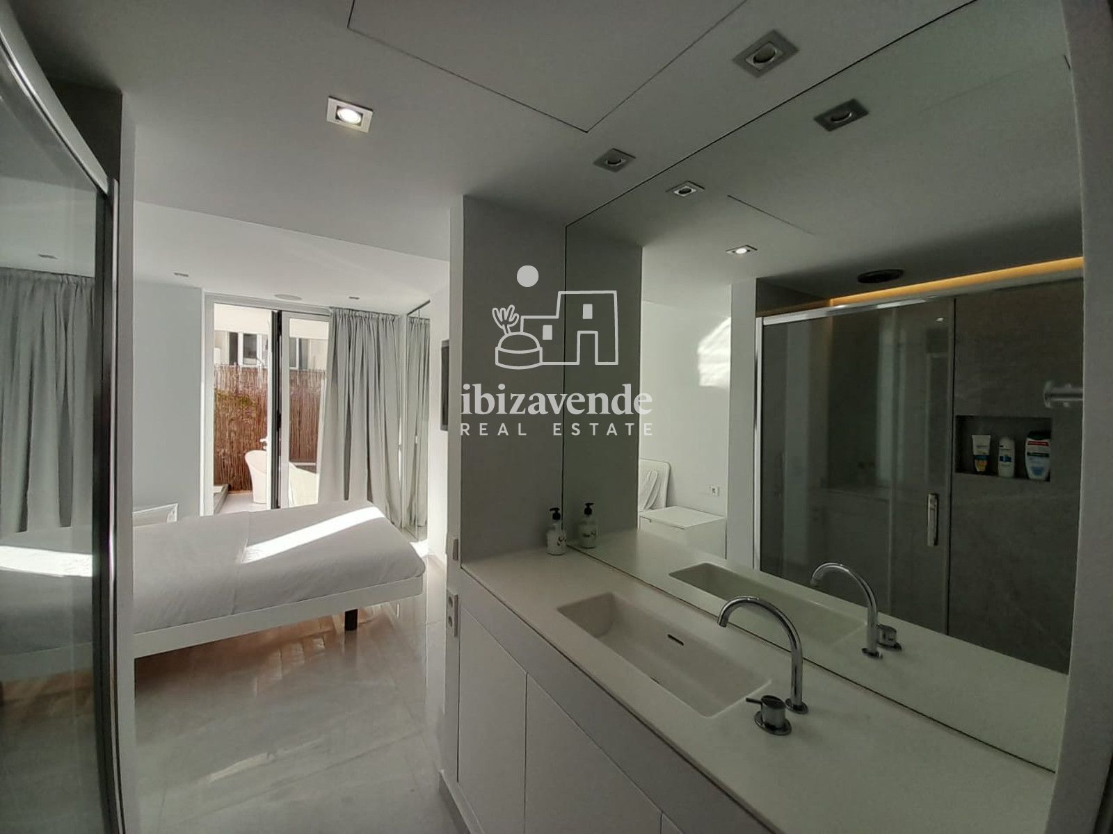 Mobilia Property Image