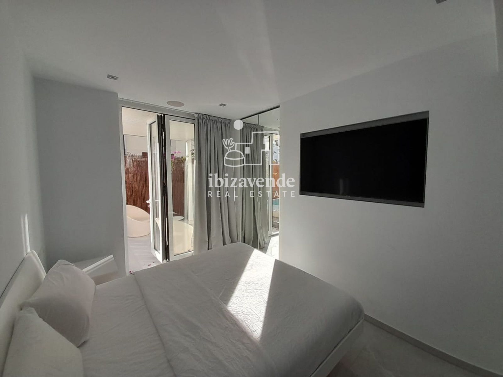 Mobilia Property Image