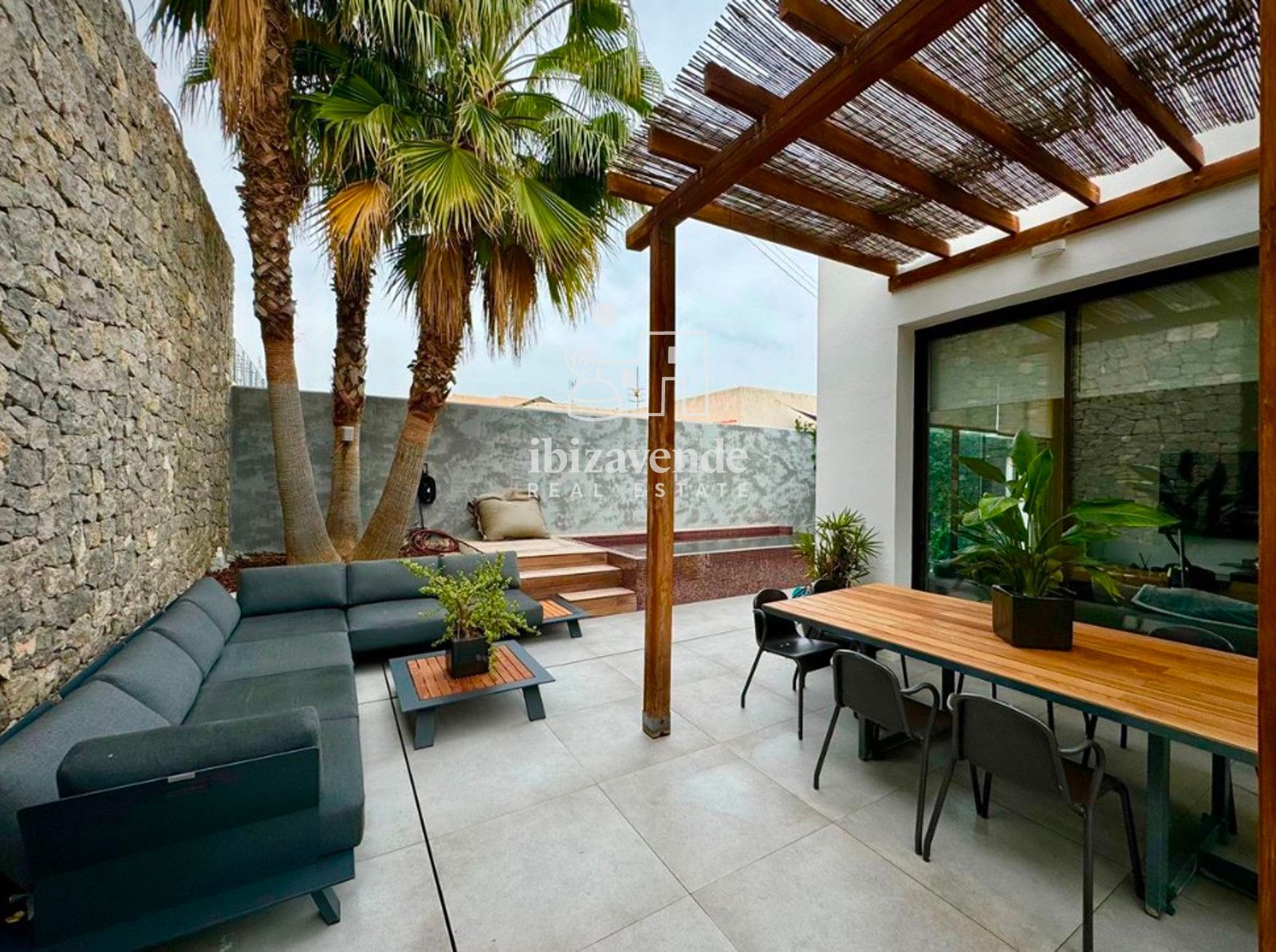Mobilia Property Image
