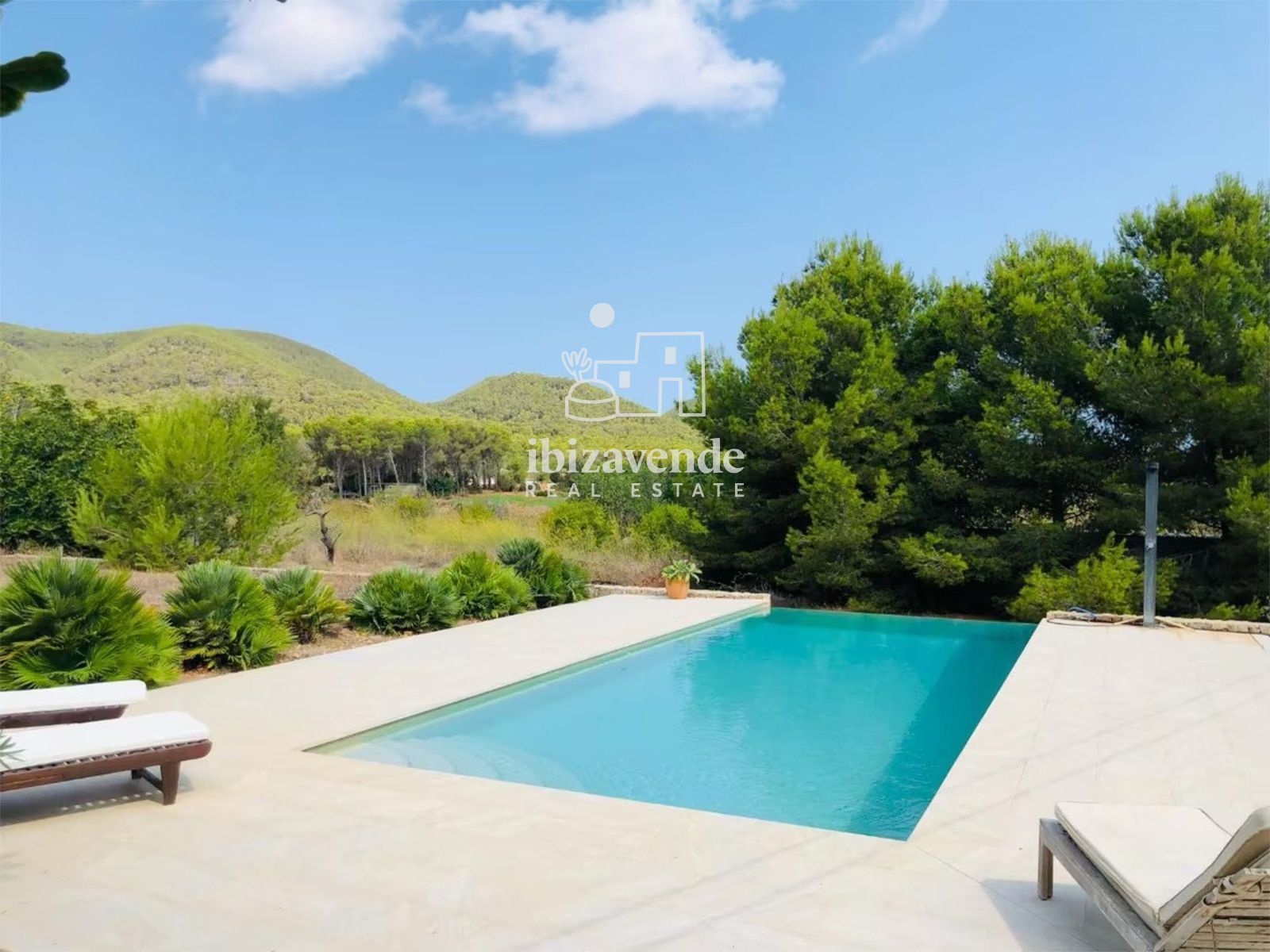 Mobilia Property Image