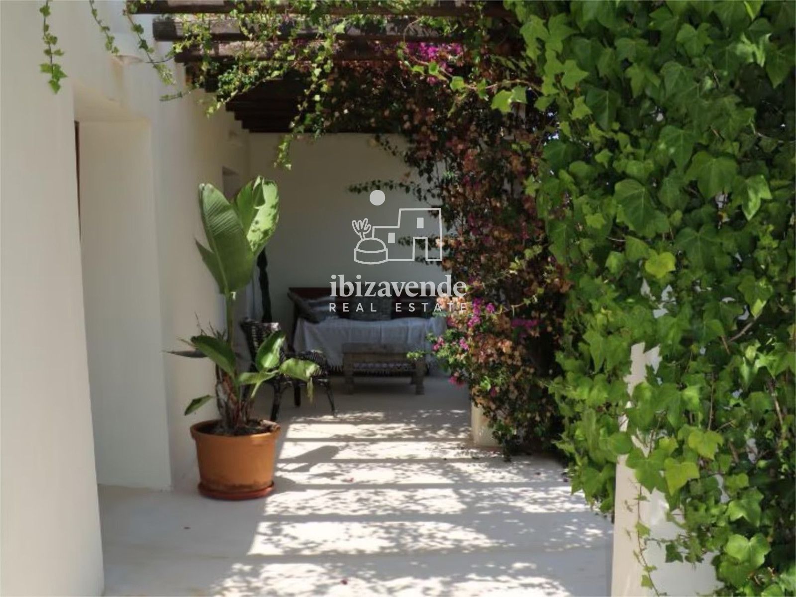 Mobilia Property Image