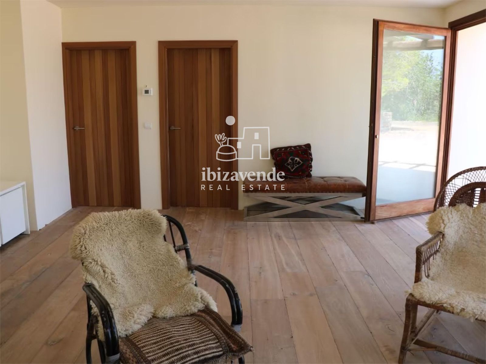 Mobilia Property Image