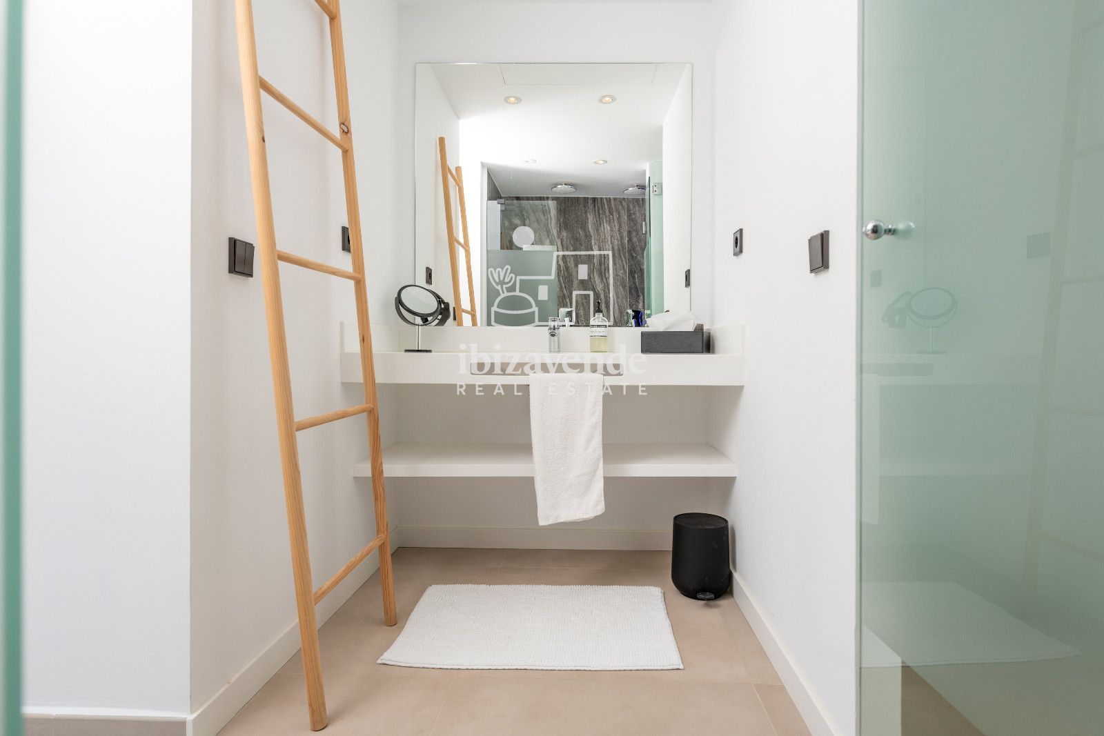 Mobilia Immobilien Bild
