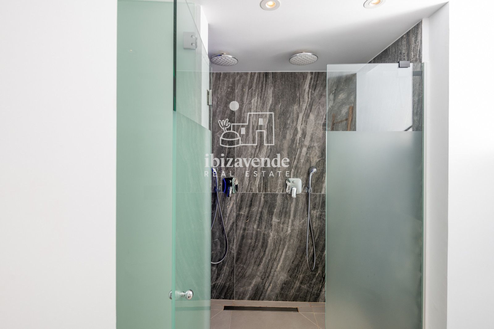 Mobilia Immobilien Bild