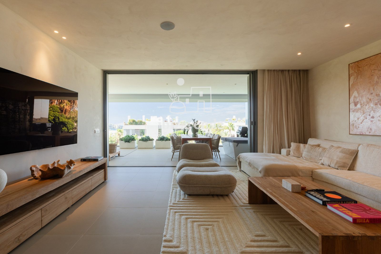 Mobilia Property Image