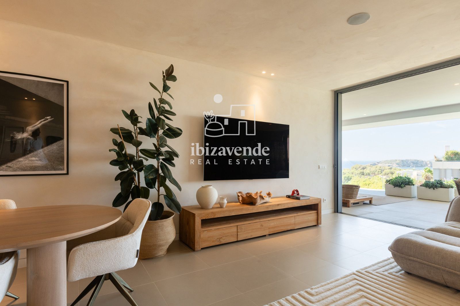 Mobilia Property Image