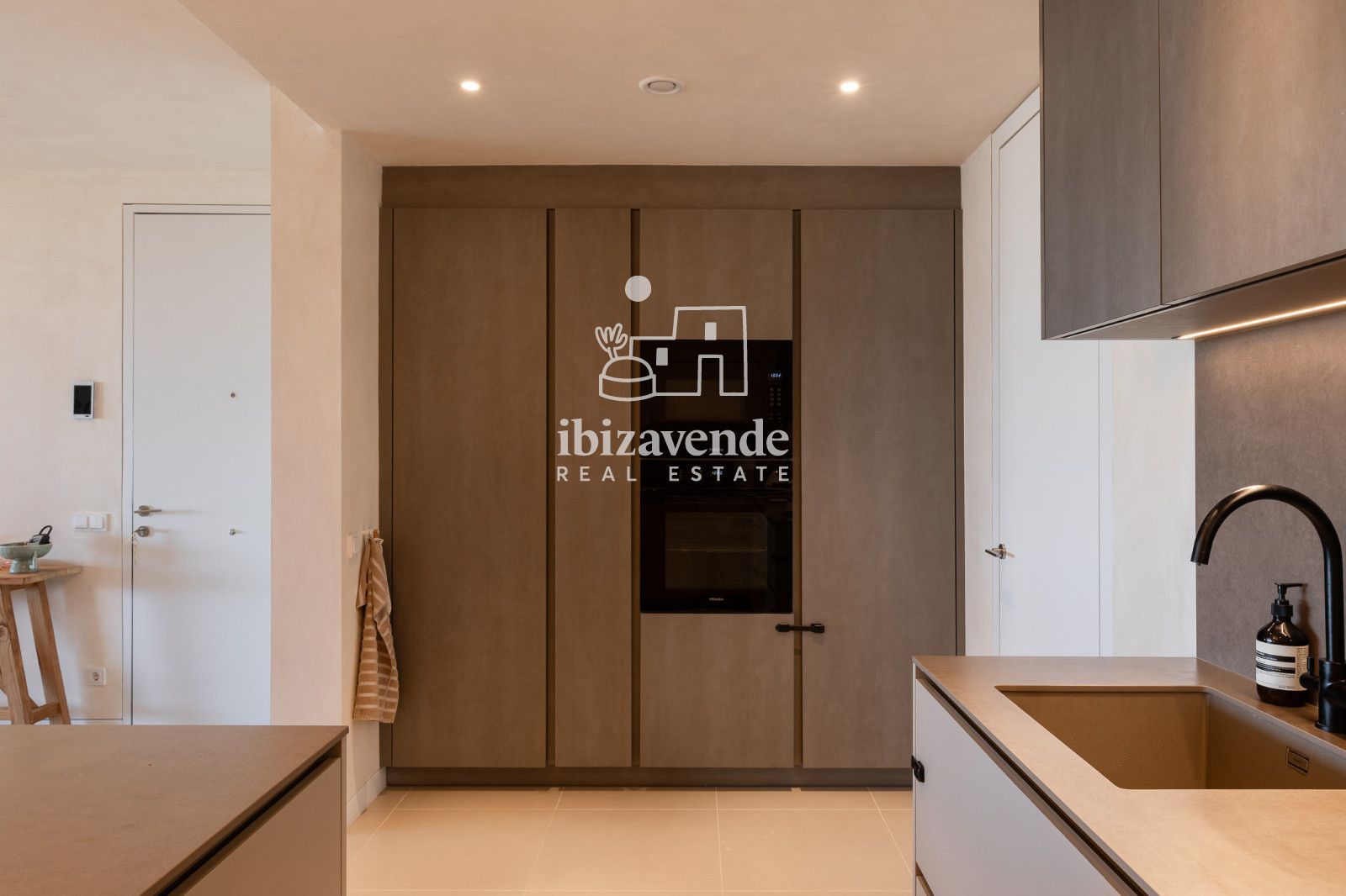 Mobilia Property Image