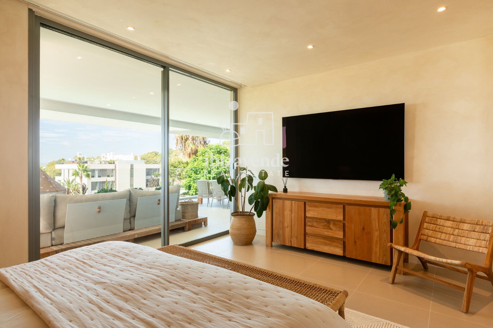 Mobilia Property Image