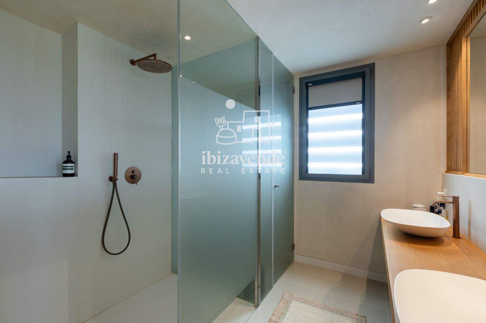 Mobilia Property Image