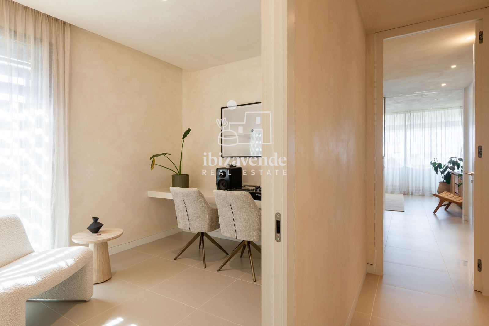 Mobilia Property Image