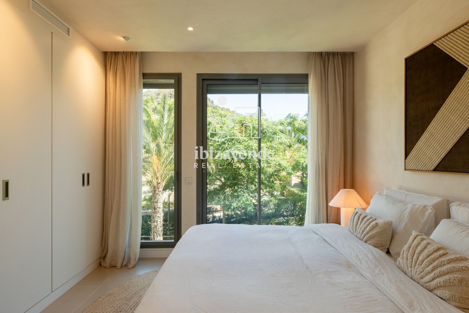 Mobilia Property Image