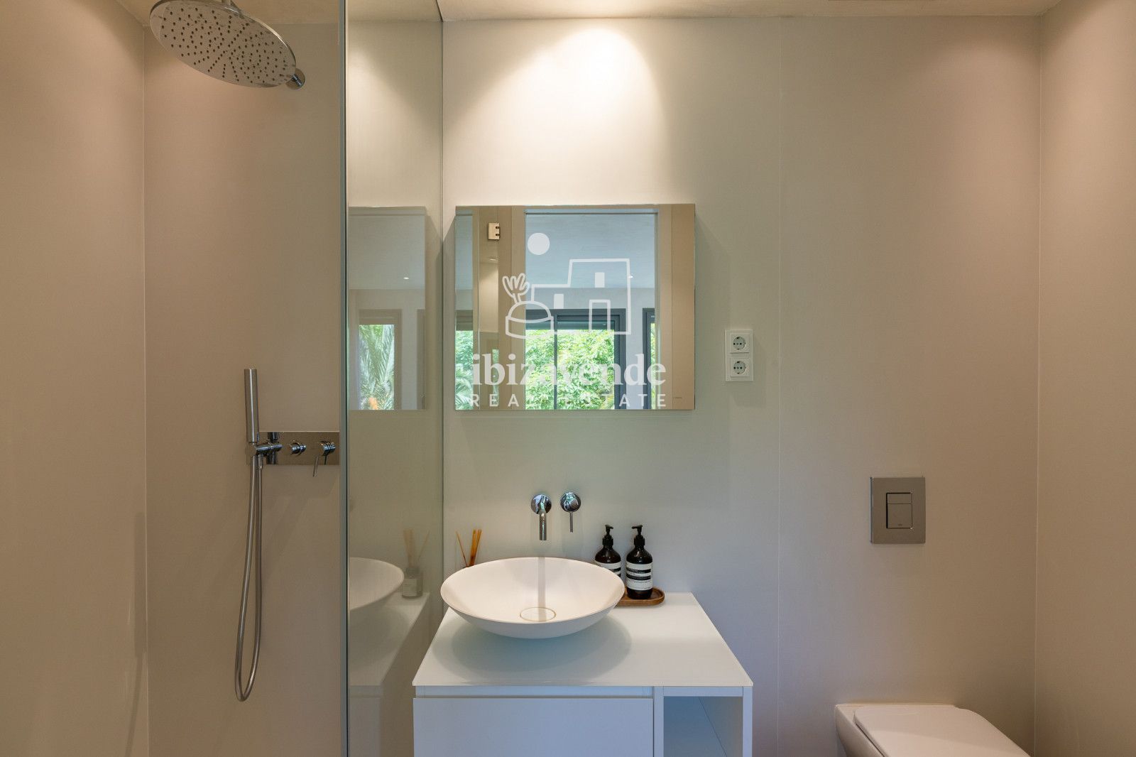 Mobilia Property Image