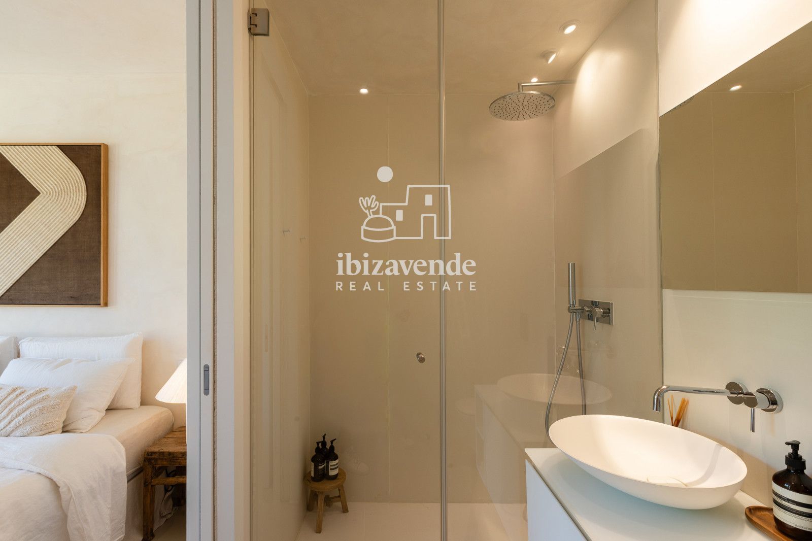 Mobilia Property Image