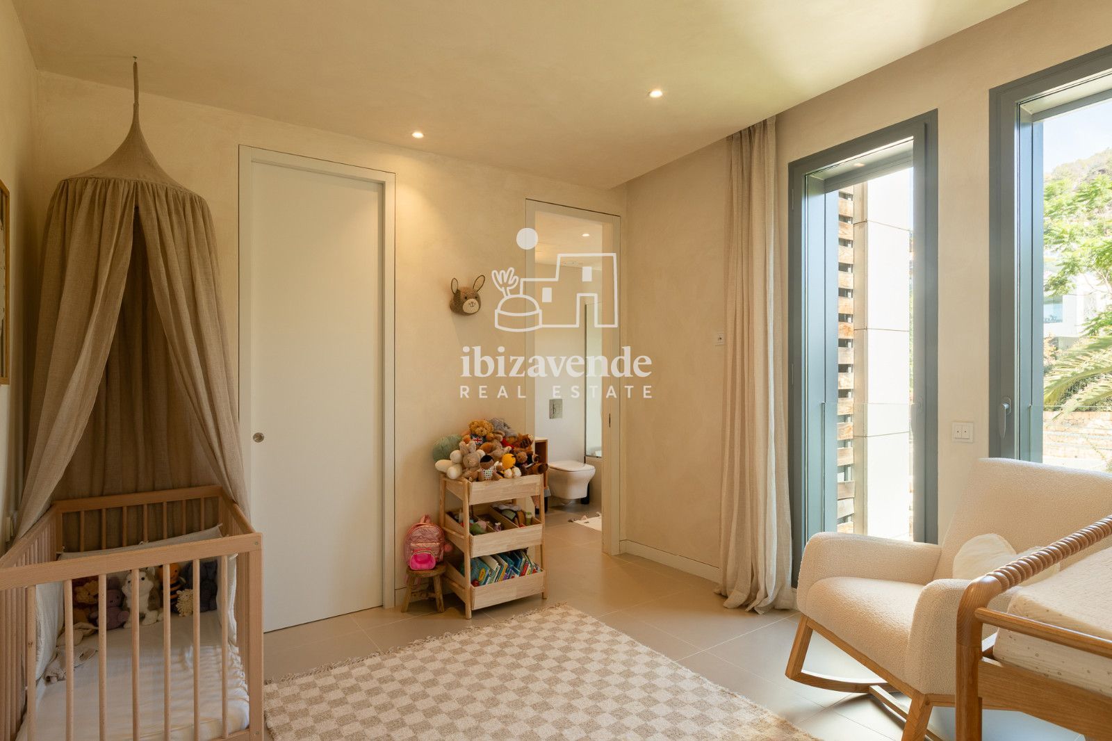 Mobilia Property Image