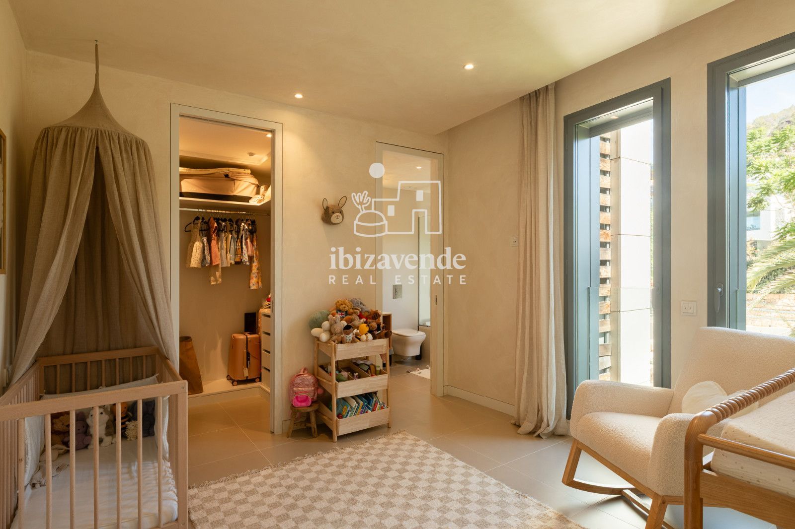 Mobilia Property Image