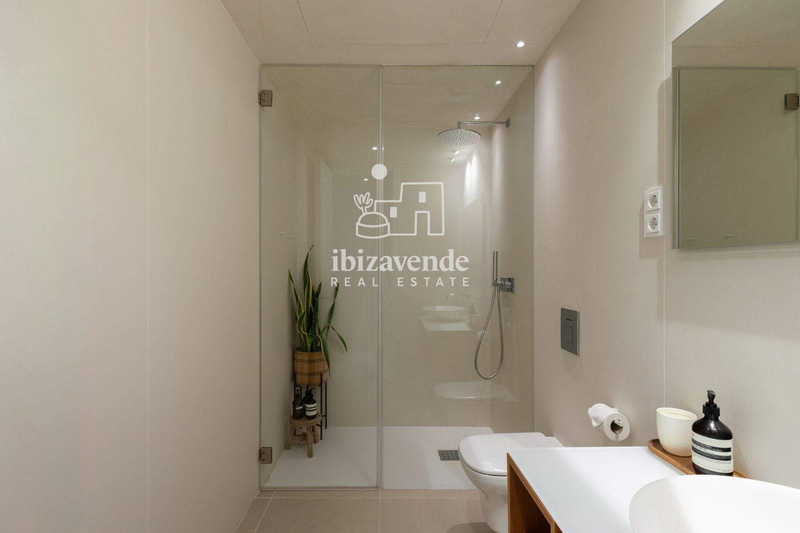 Mobilia Property Image
