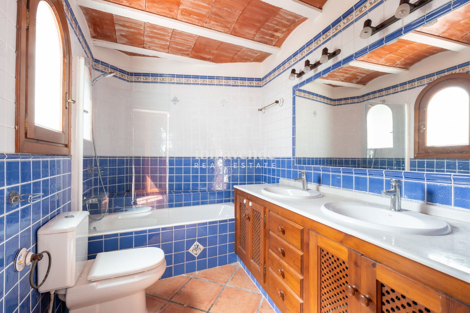 Mobilia Property Image