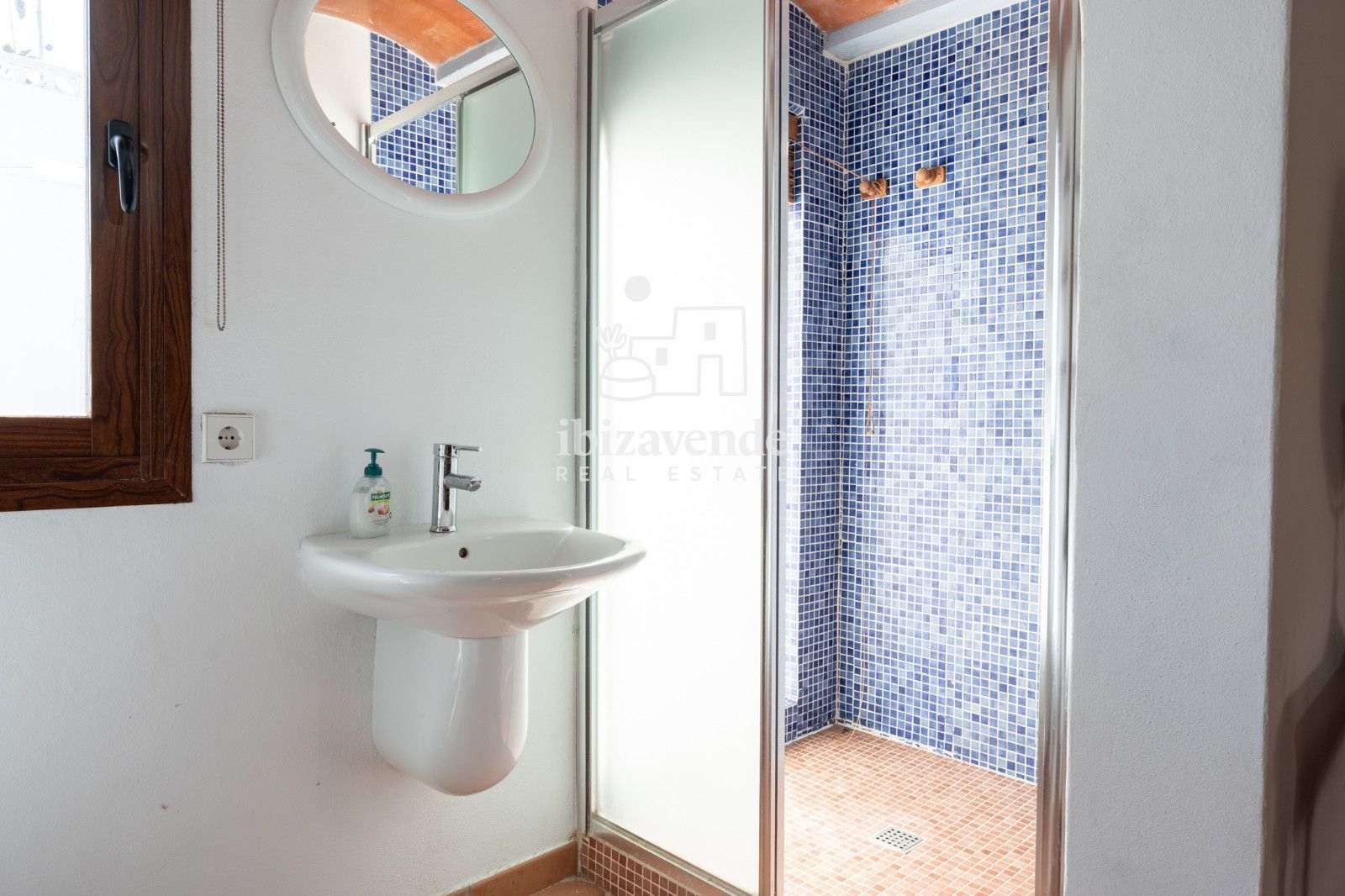 Mobilia Property Image