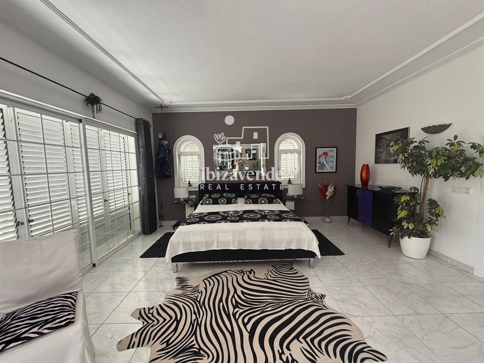 Mobilia Property Image
