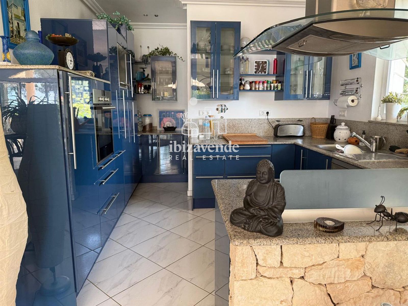 Mobilia Property Image