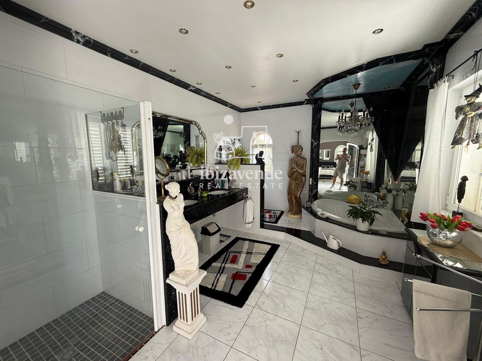 Mobilia Property Image