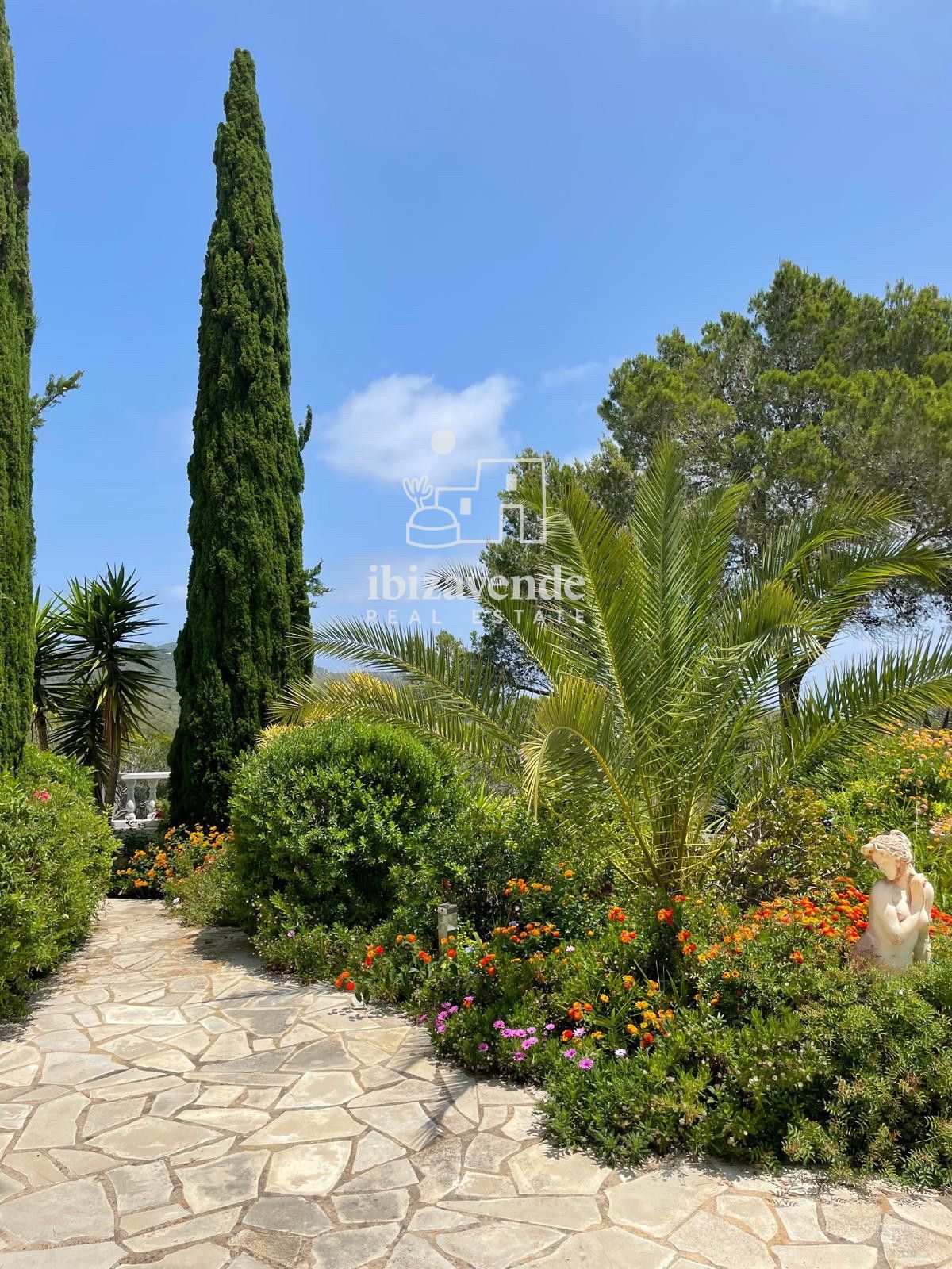 Mobilia Property Image