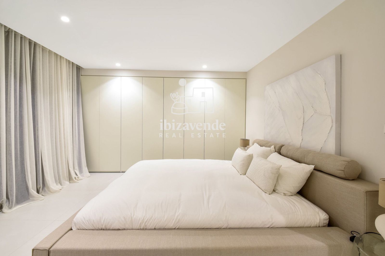 Mobilia Property Image