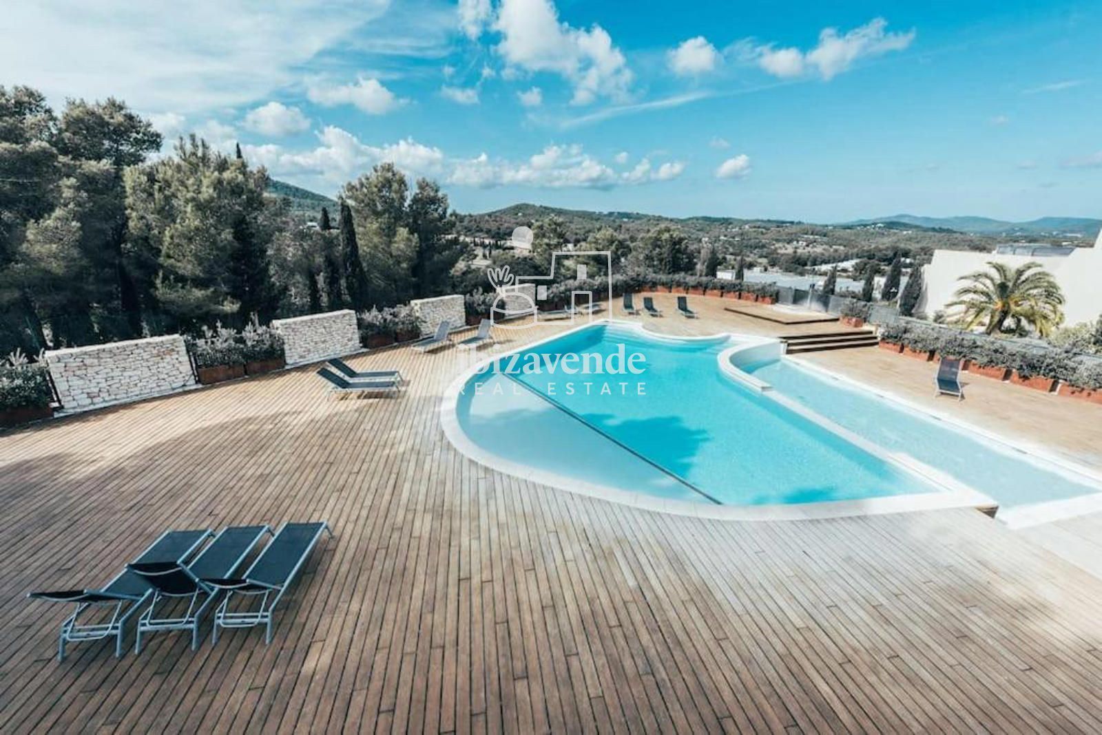 Mobilia Property Image