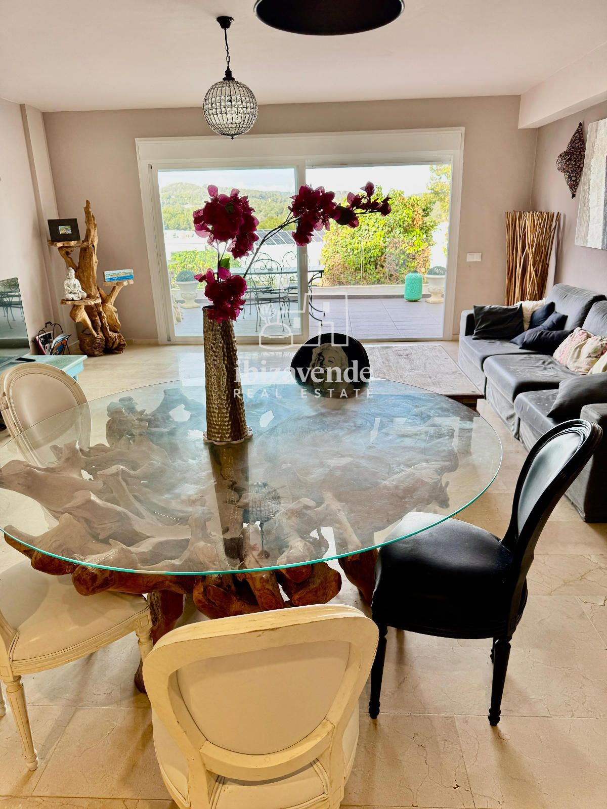 Mobilia Property Image