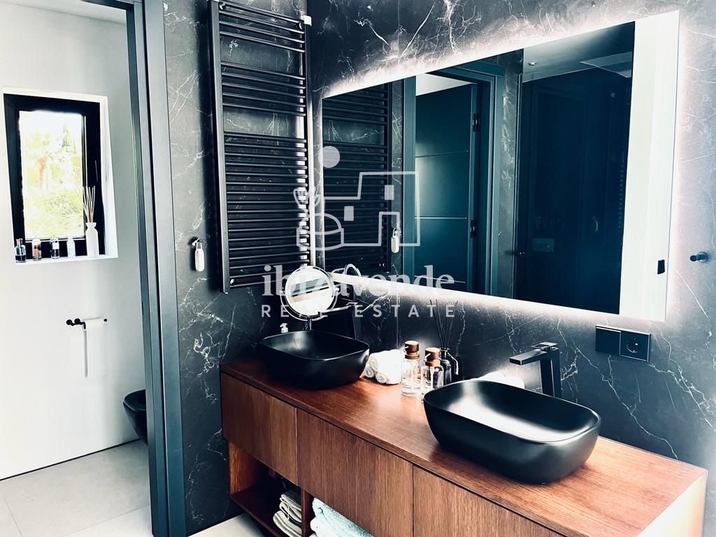 Mobilia Property Image
