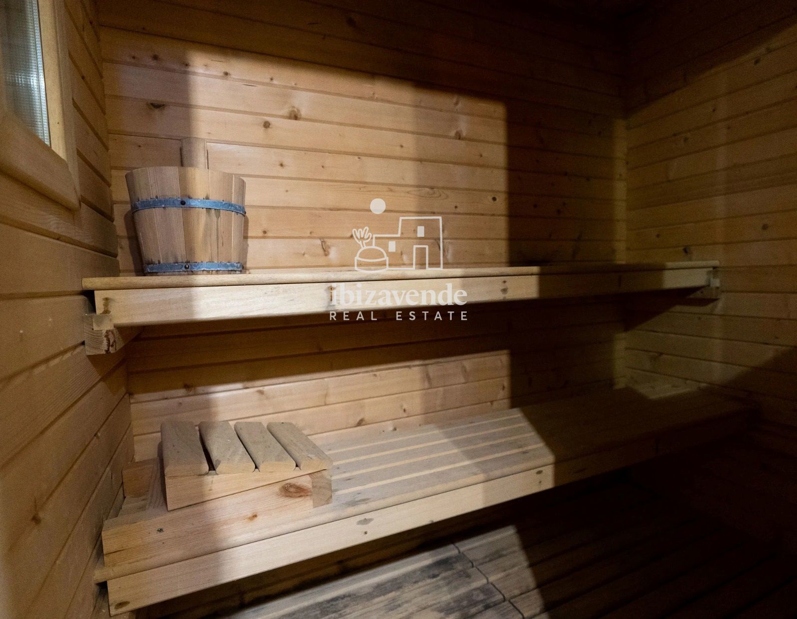 Mobilia Property Image