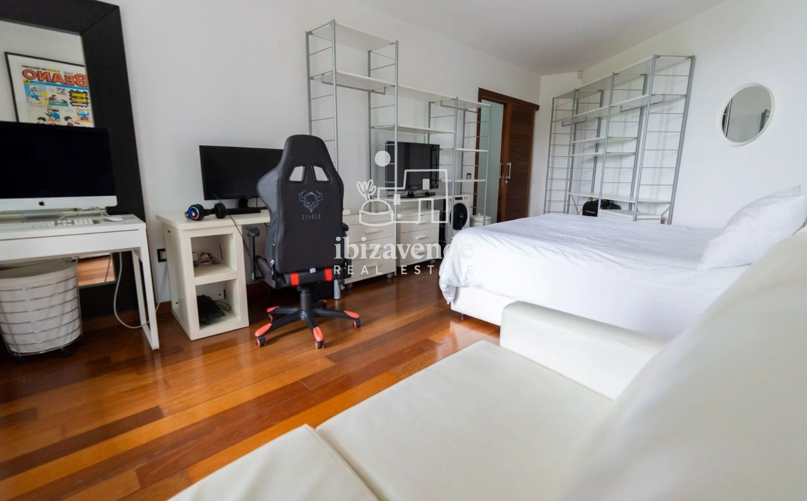 Mobilia Property Image
