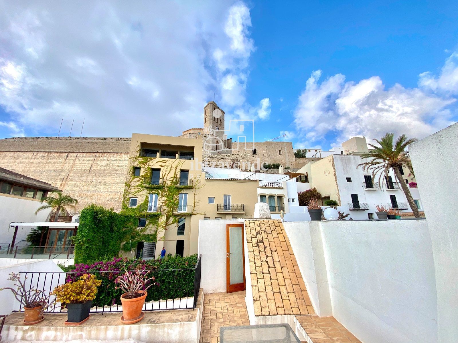 Mobilia Property Image