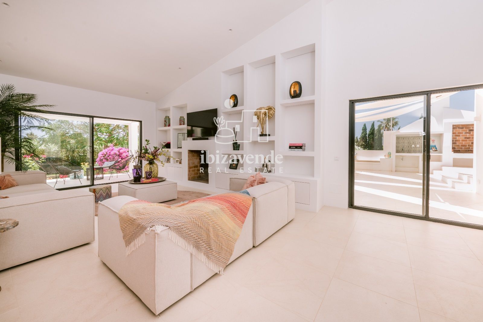 Mobilia Property Image