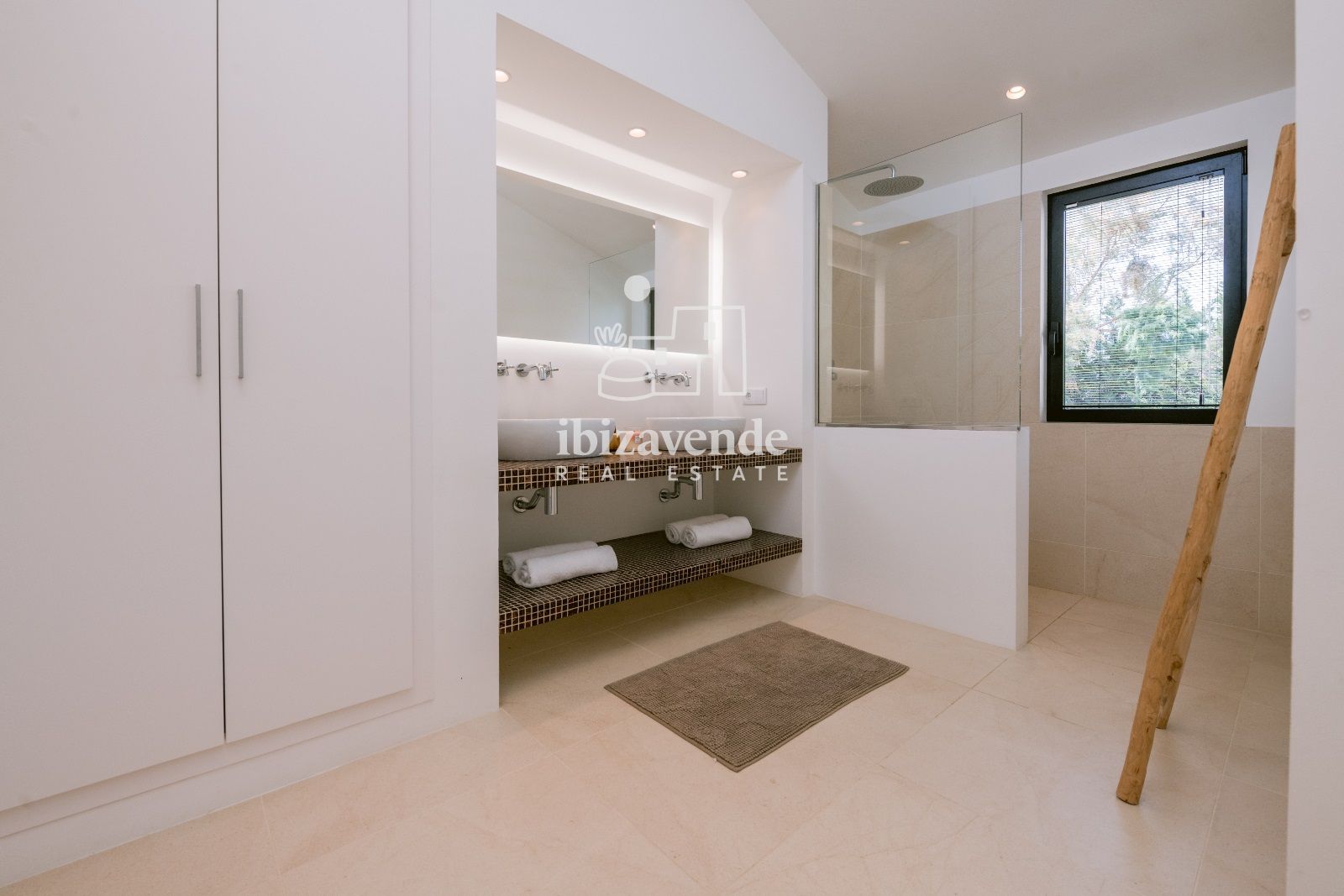 Mobilia Property Image