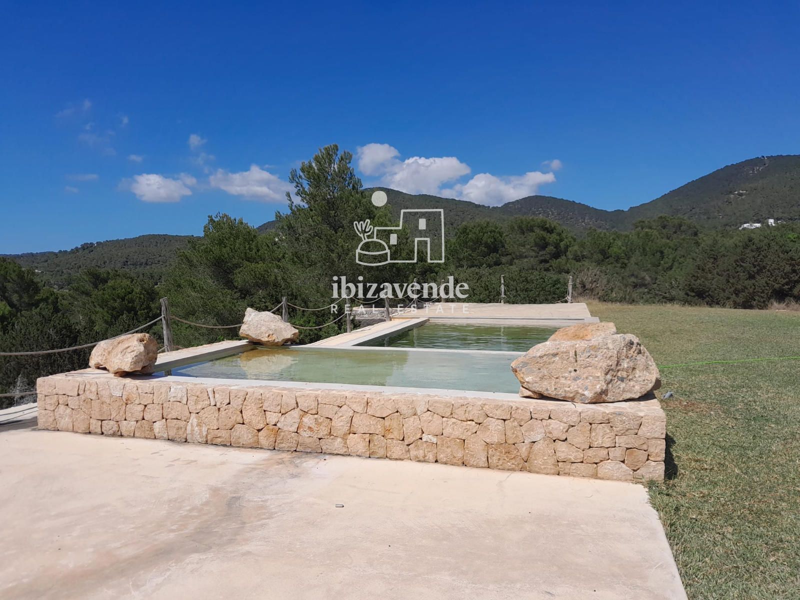 Mobilia Property Image