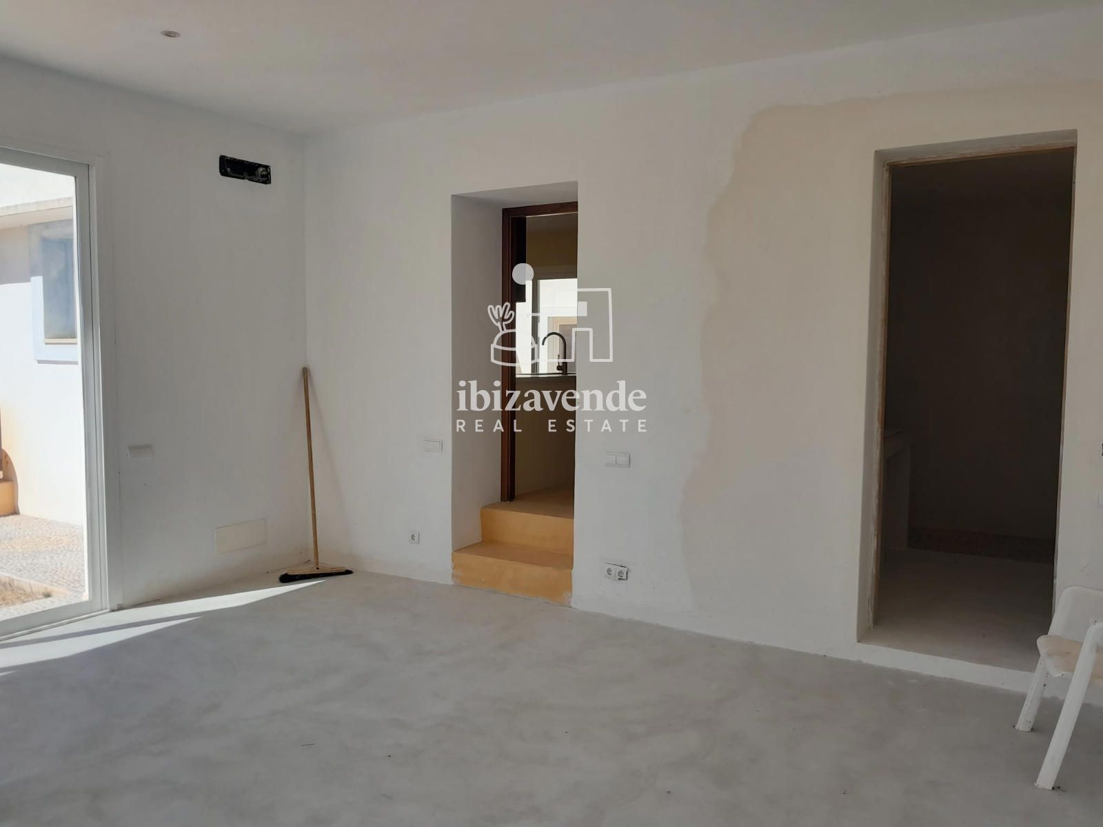 Mobilia Property Image
