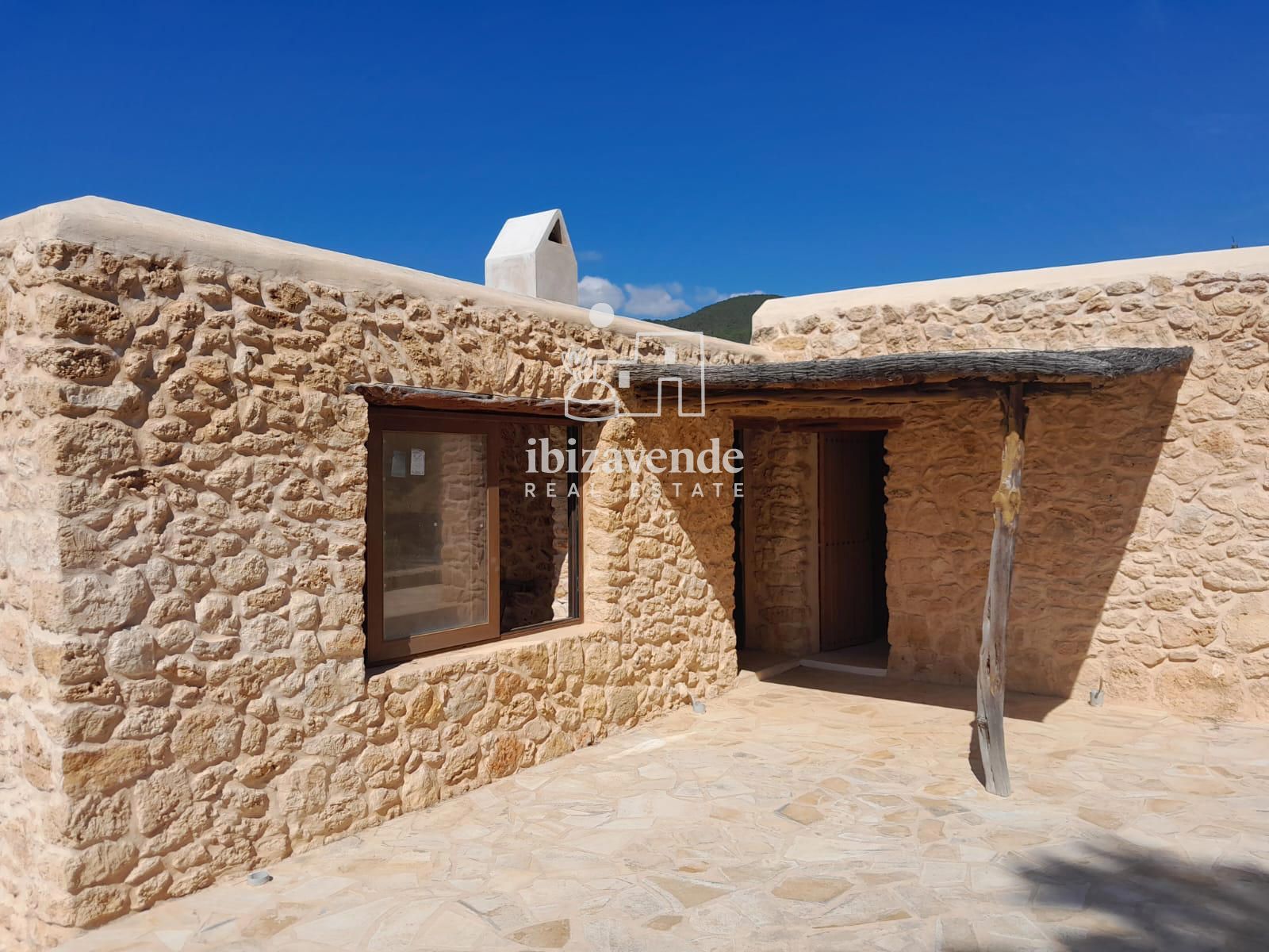 Mobilia Property Image
