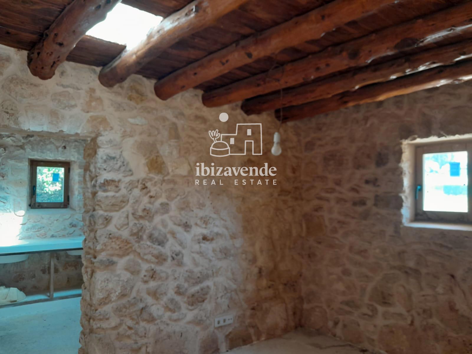 Mobilia Property Image
