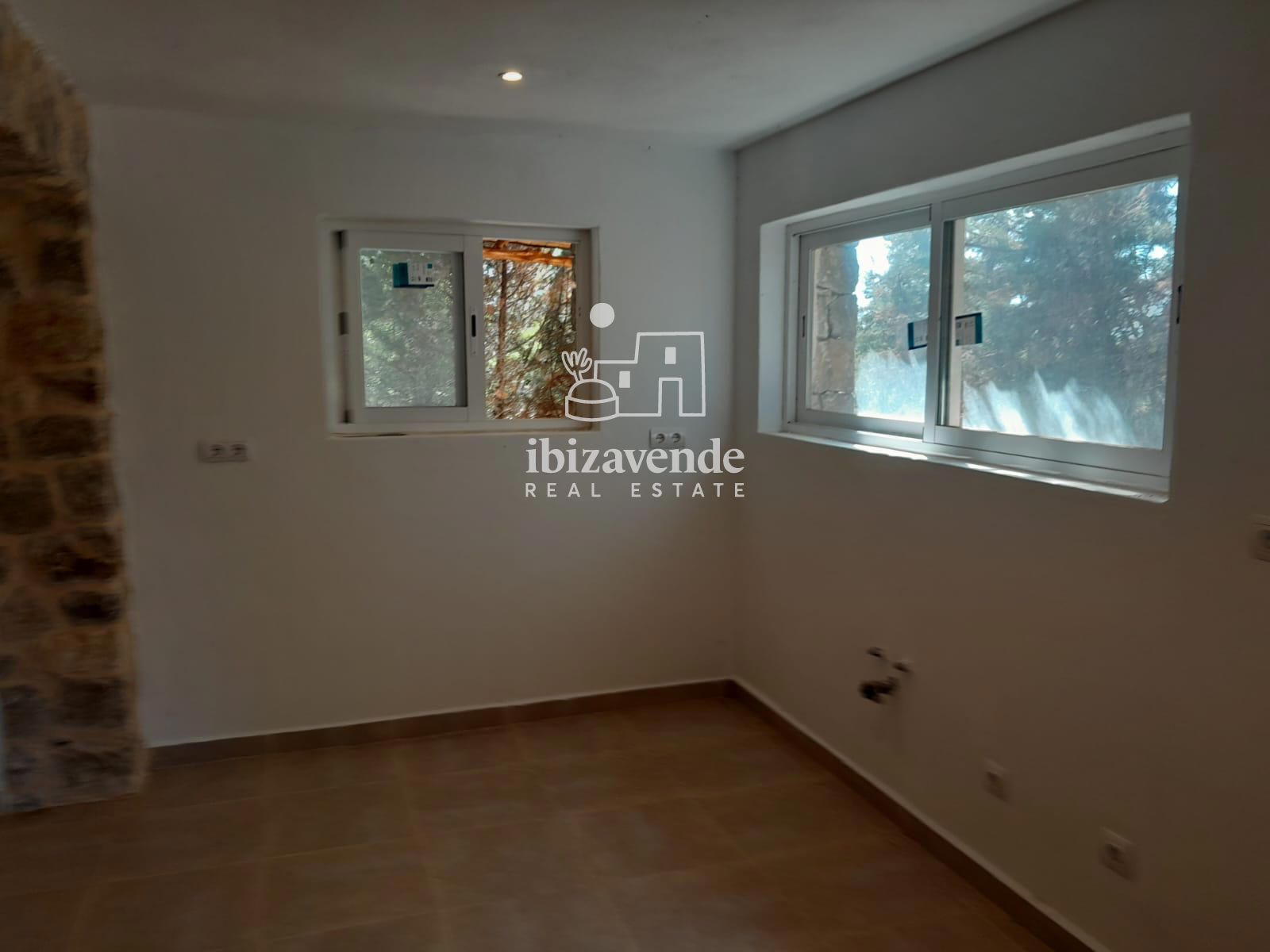 Mobilia Property Image