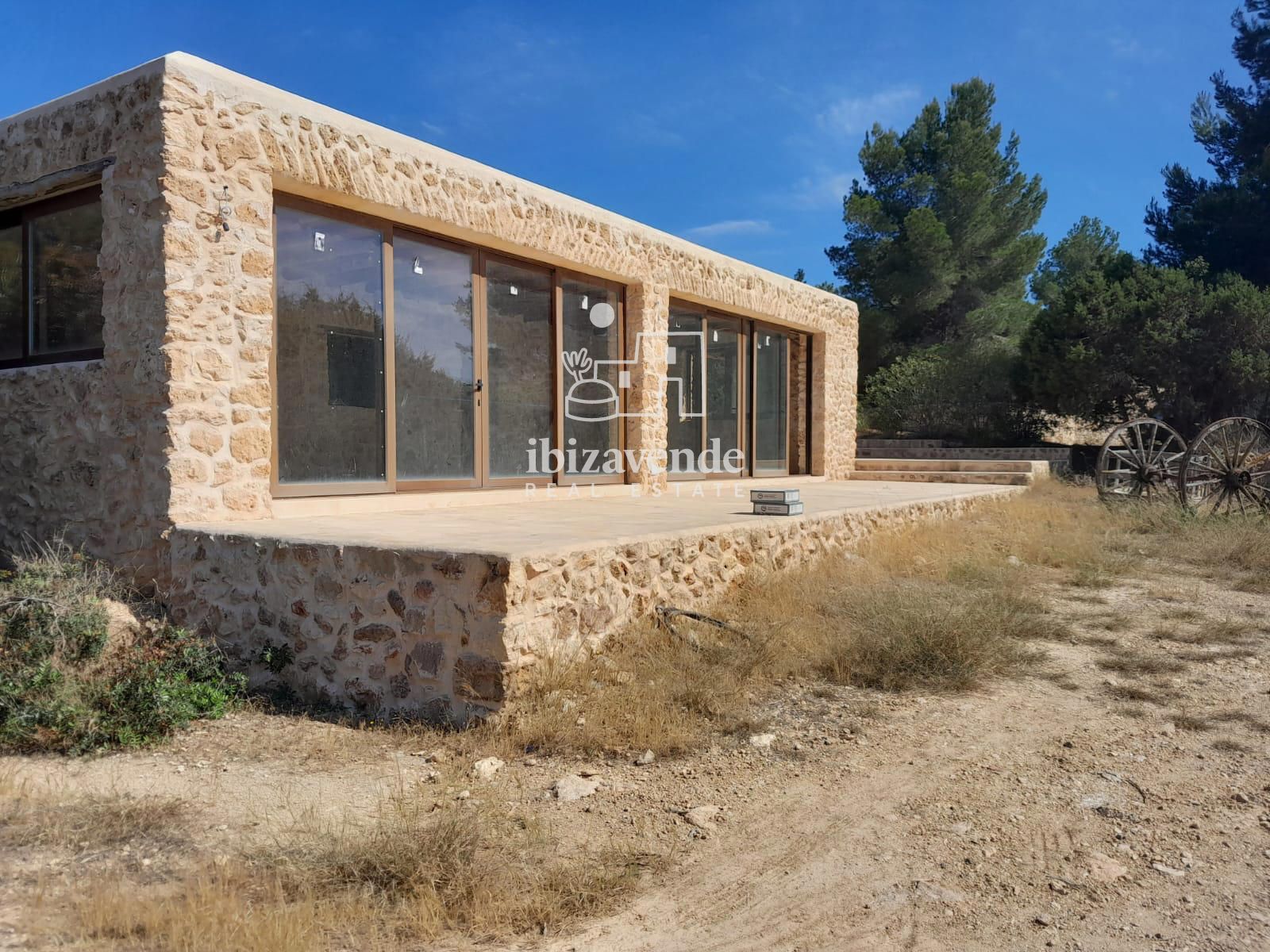 Mobilia Property Image