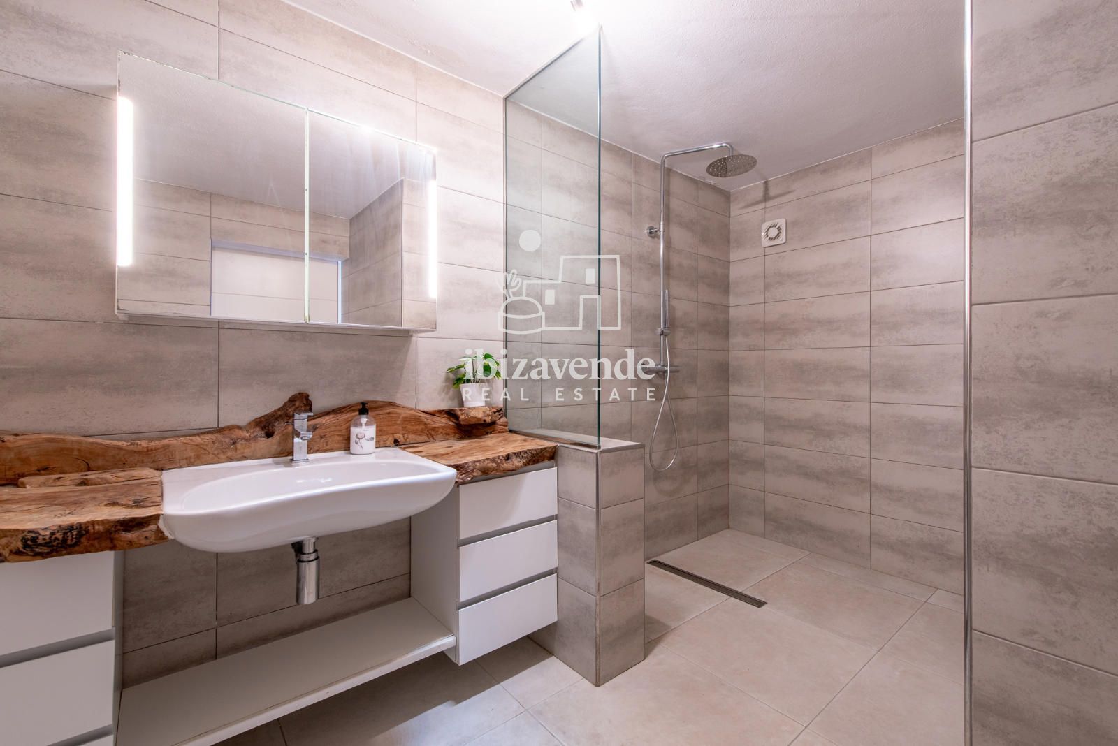Mobilia Inmueble Image