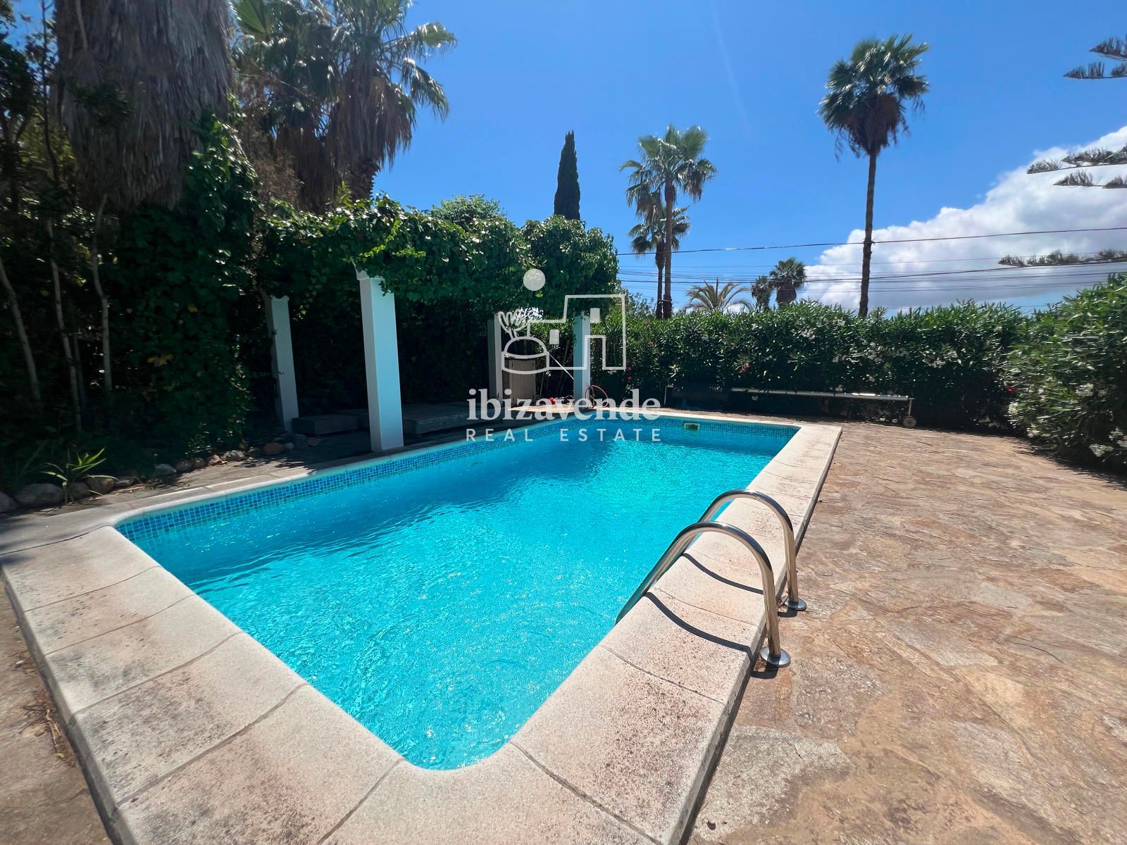 Mobilia Property Image