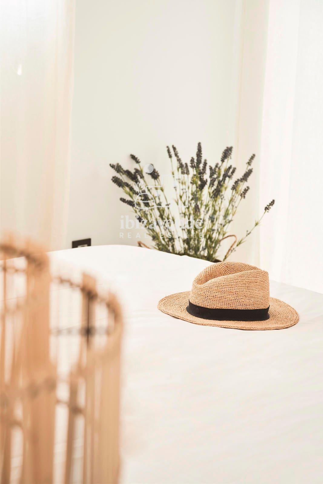 Mobilia Property Image
