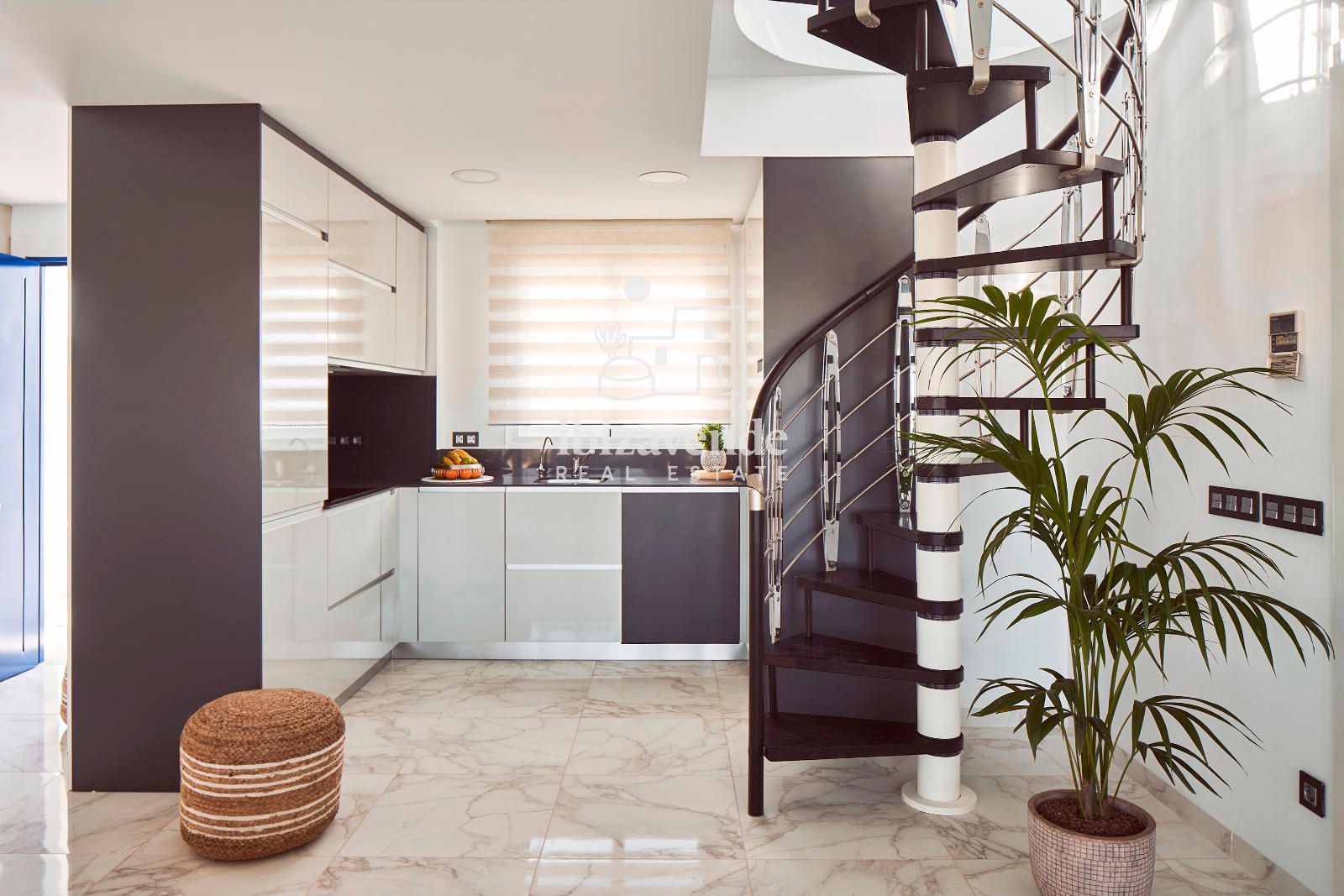 Mobilia Property Image