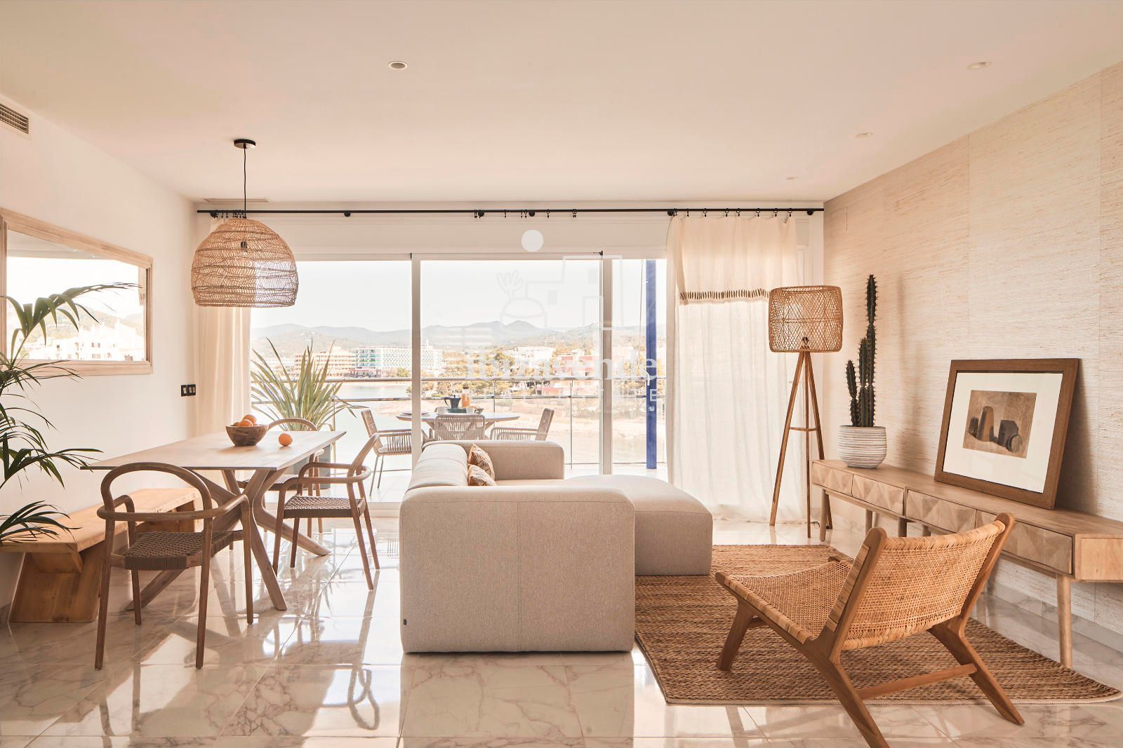 Mobilia Property Image