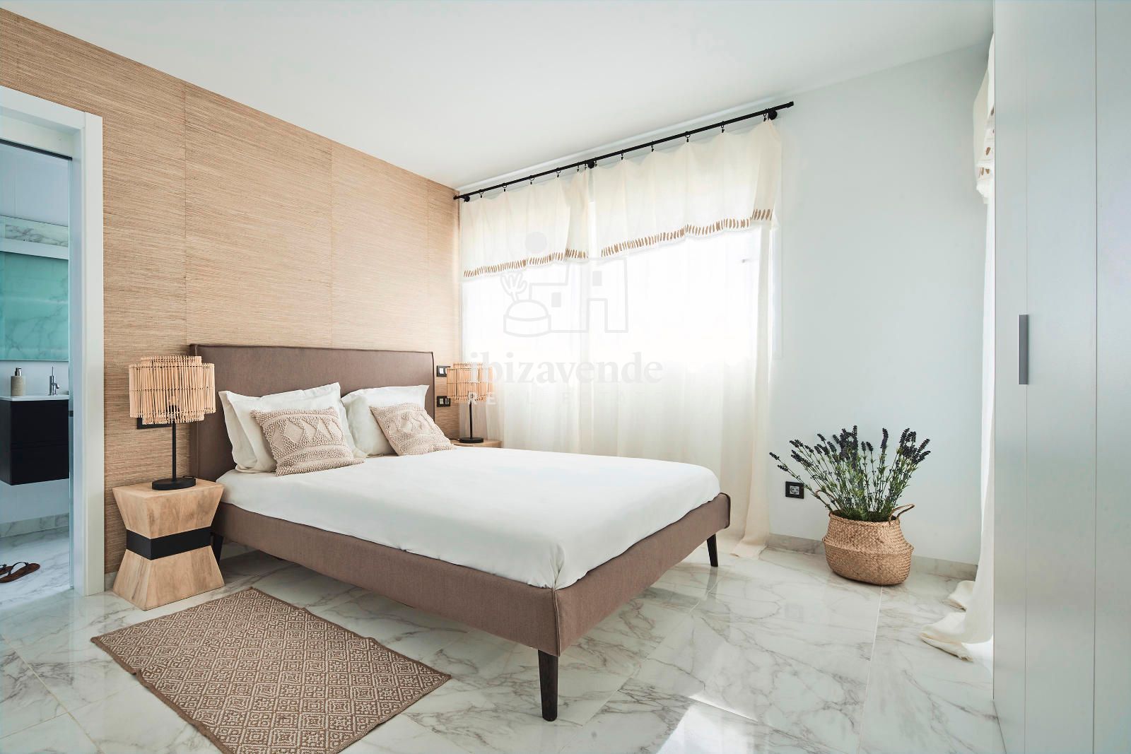 Mobilia Property Image