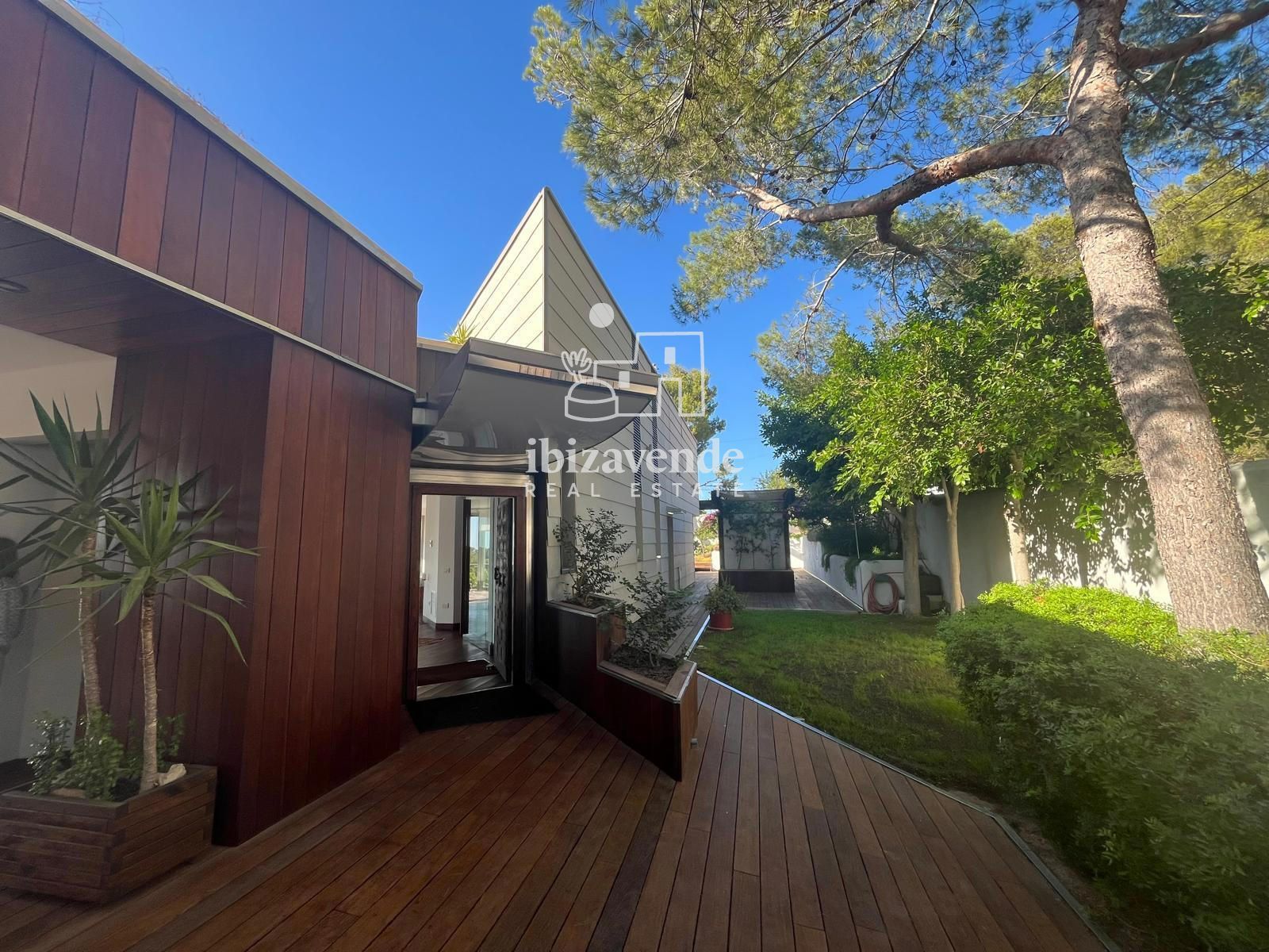 Mobilia Property Image