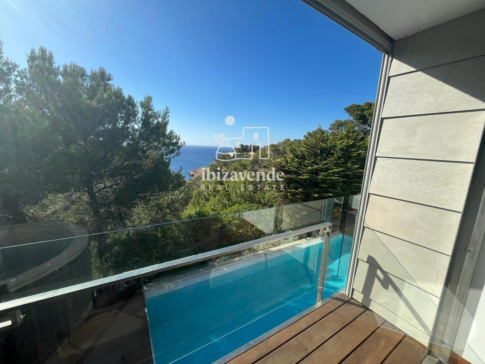 Mobilia Property Image